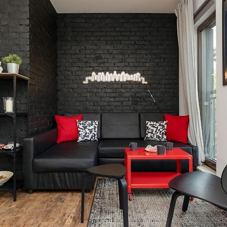 Stylish & Trendy 1 Bedroom Apartment Wola With Parking By Renters Βαρσοβία Εξωτερικό φωτογραφία