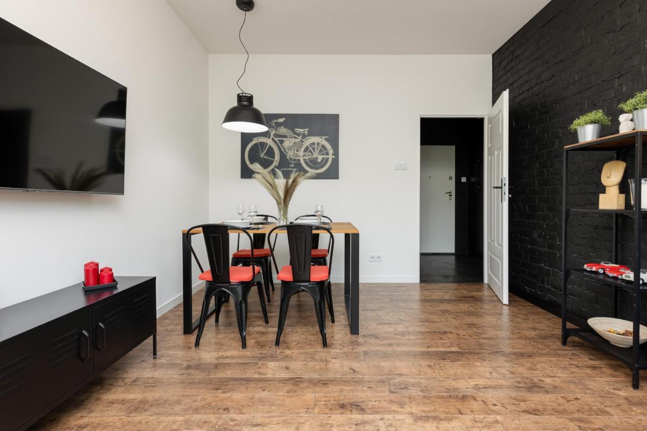 Stylish & Trendy 1 Bedroom Apartment Wola With Parking By Renters Βαρσοβία Εξωτερικό φωτογραφία