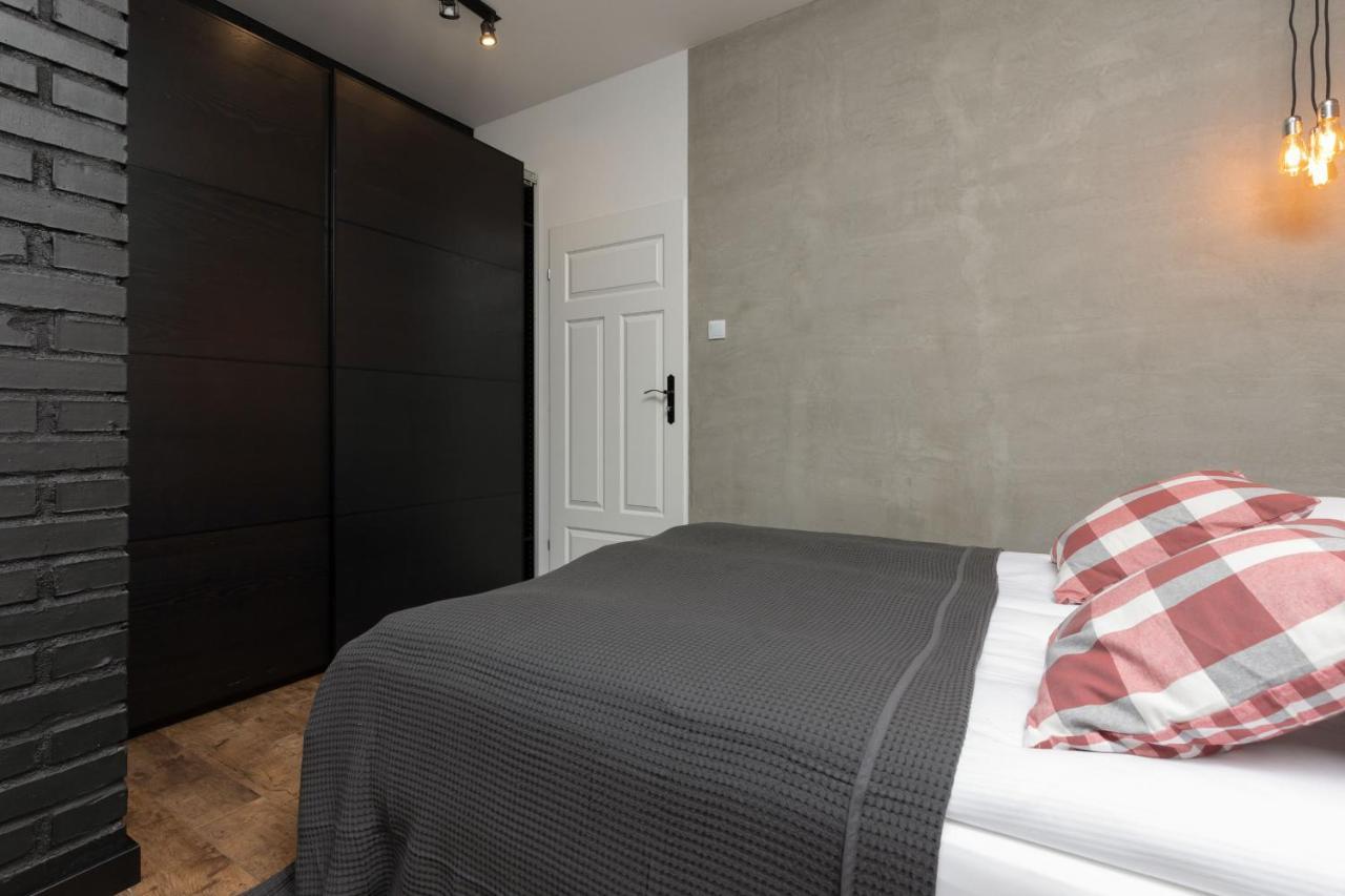 Stylish & Trendy 1 Bedroom Apartment Wola With Parking By Renters Βαρσοβία Εξωτερικό φωτογραφία