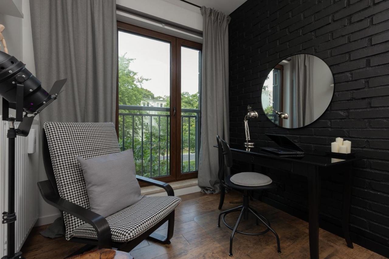 Stylish & Trendy 1 Bedroom Apartment Wola With Parking By Renters Βαρσοβία Εξωτερικό φωτογραφία